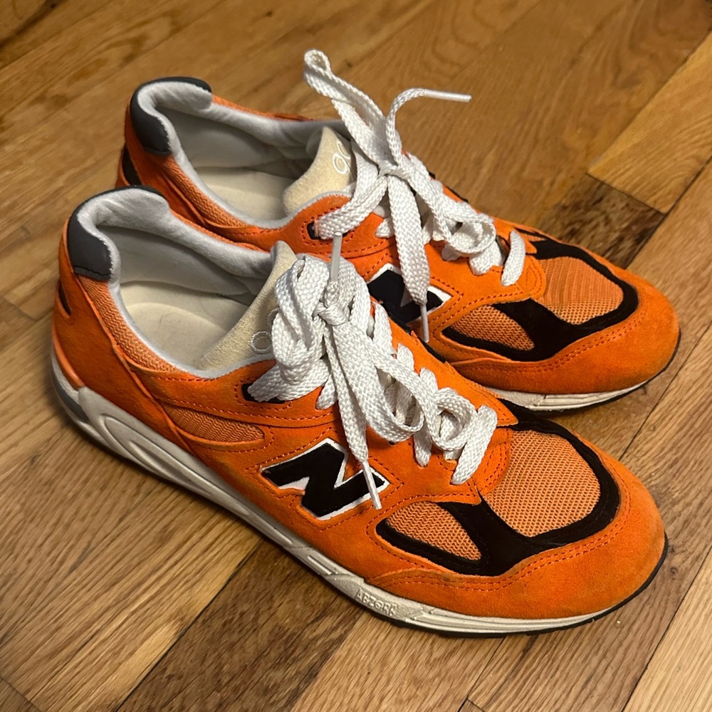 New Balance Teddy Santis x 990v2 women’s size 8.5